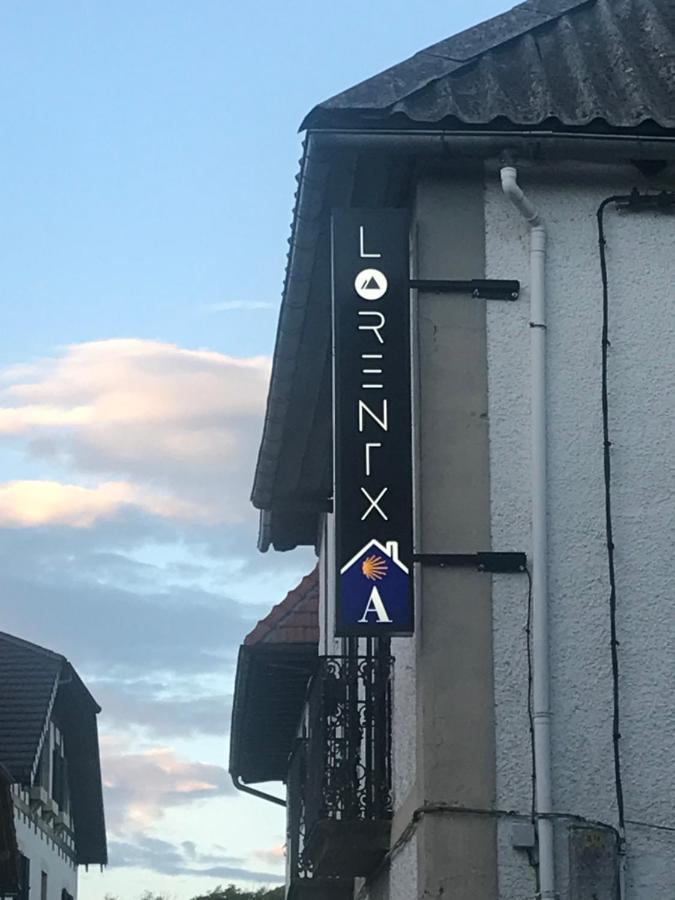 Lorentx Aterpea Burguete Buitenkant foto